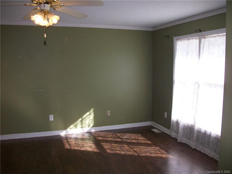705 Chapel St, Kannapolis, NC 28083