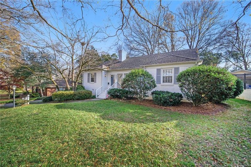 2451 Danbury St, Charlotte, NC 28211