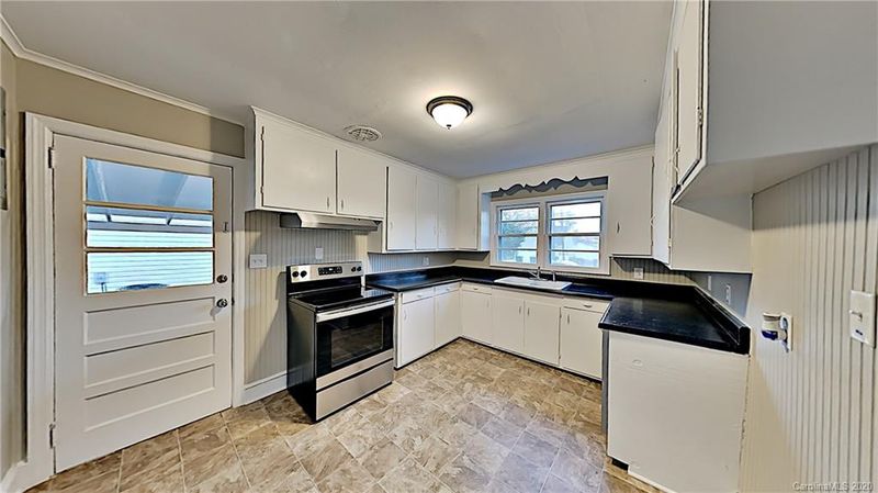 86 Winecoff Ave, Concord, NC 28025