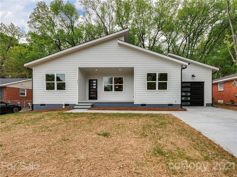 4531 Sampson St, Charlotte, NC 28208