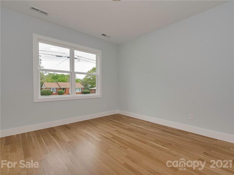 4531 Sampson St, Charlotte, NC 28208