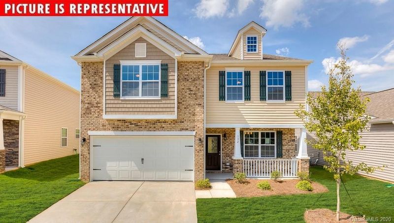 5220 Briscoe Dr, Charlotte, NC 28214