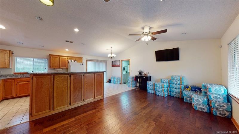 7725 Farmbrook Dr, Waxhaw, NC 28173
