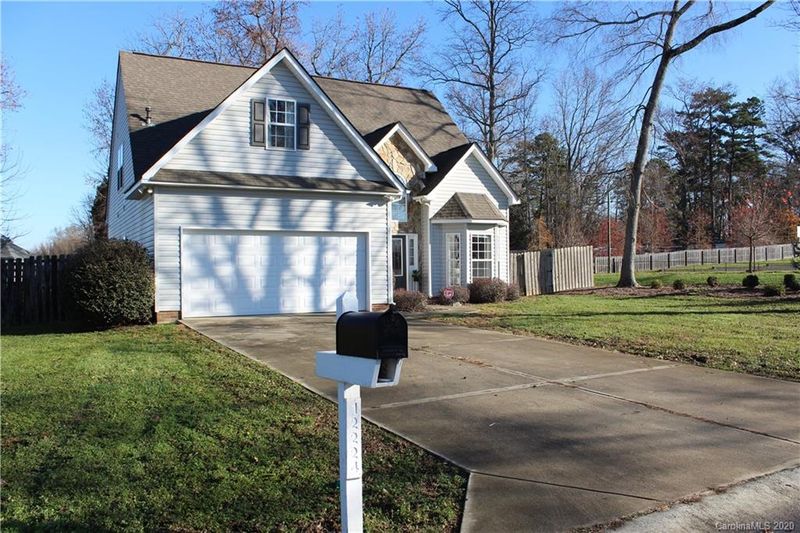 12224 Cardinal Point Rd, Charlotte, NC 28269