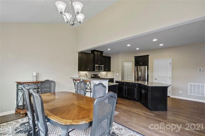 318 Almora Loop, Mooresville, NC 28115