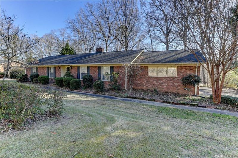1022 Myers Cir, Lancaster, SC 29720