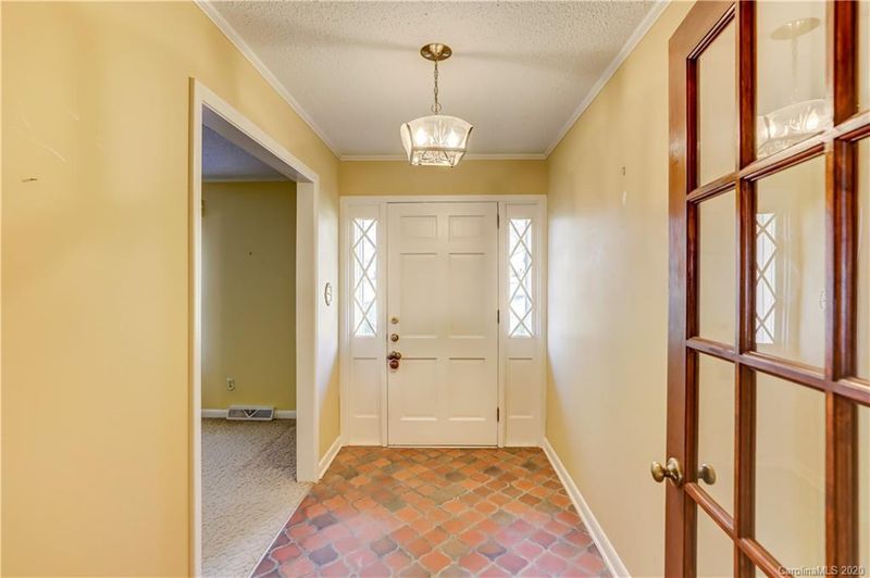 1022 Myers Cir, Lancaster, SC 29720