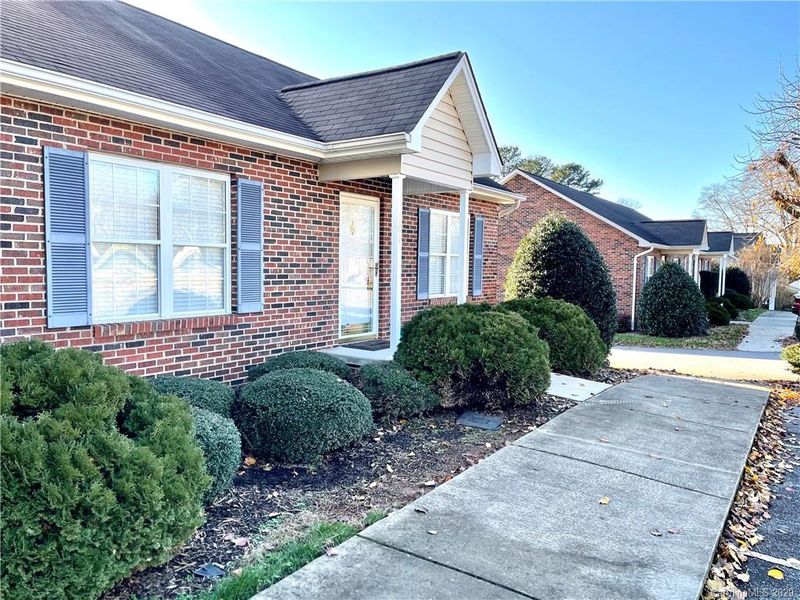 2240 15th Ave NE, Hickory, NC 28601