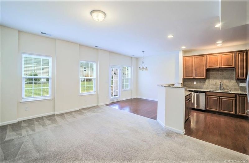 2428 Silverthorn Vw, Charlotte, NC 28273