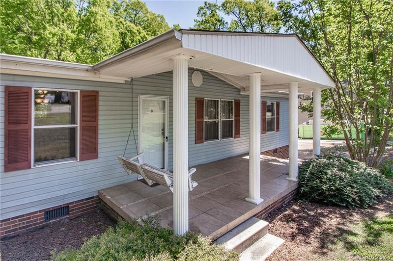 157 Whitman Cir, Mooresville, NC 28115