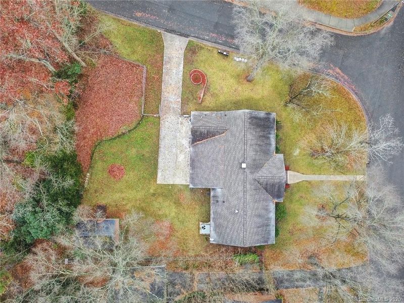 2300 Knickerbocker Dr, Charlotte, NC 28212