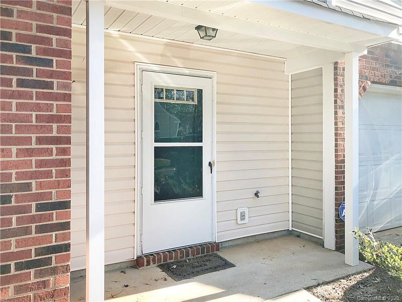 10211 University Park Ln, Charlotte, NC 28213