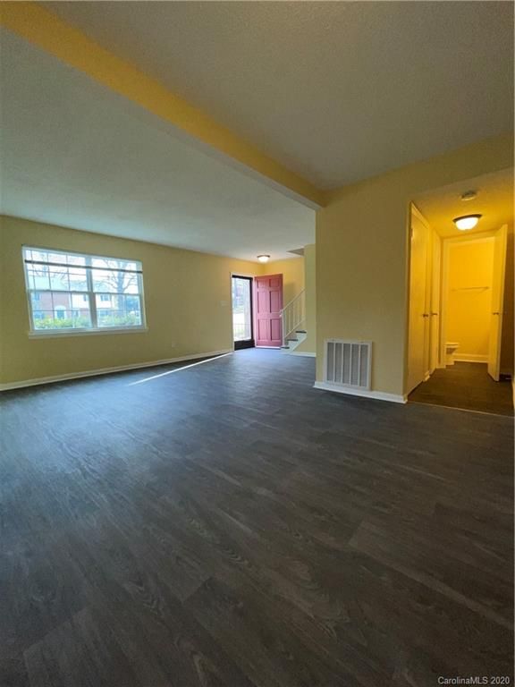 10605 Osprey Dr, Charlotte, NC 28226