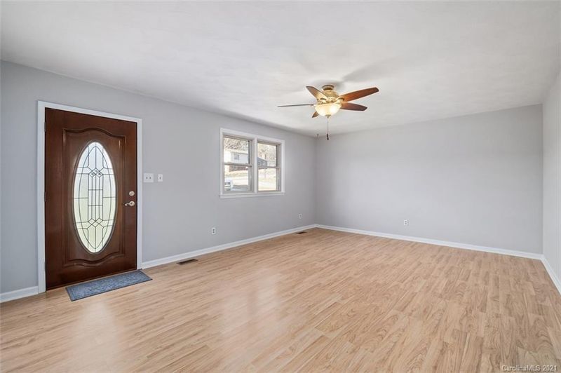 207 Belleview Dr NE #21, Conover, NC 28613