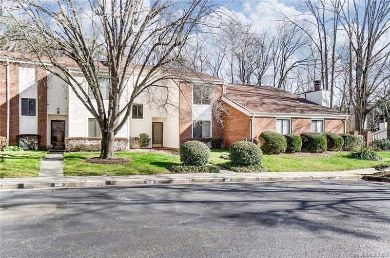 8421 Ramath Dr, Charlotte, NC 28211