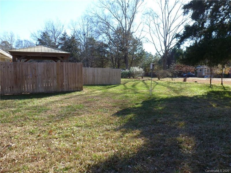 1917 Hickory Dr, Lancaster, SC 29720