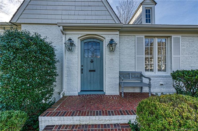 150 Middleton Dr, Charlotte, NC 28207