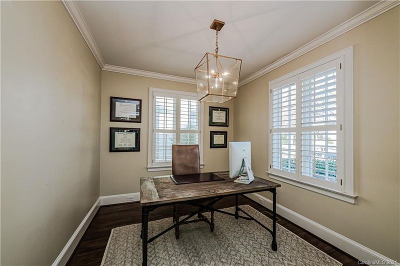 150 Middleton Dr, Charlotte, NC 28207