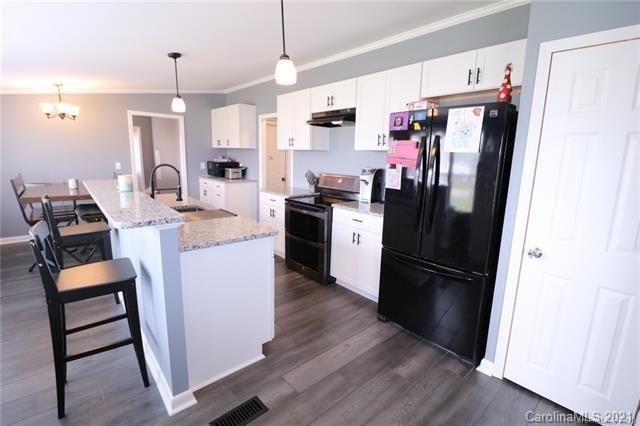 2110 Blueprint Ct, Crouse, NC 28033