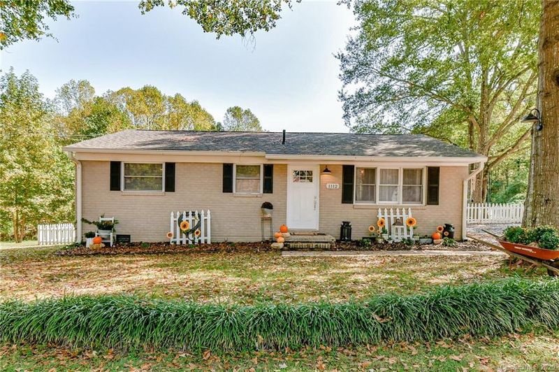1112 Broad St, Gastonia, NC 28054