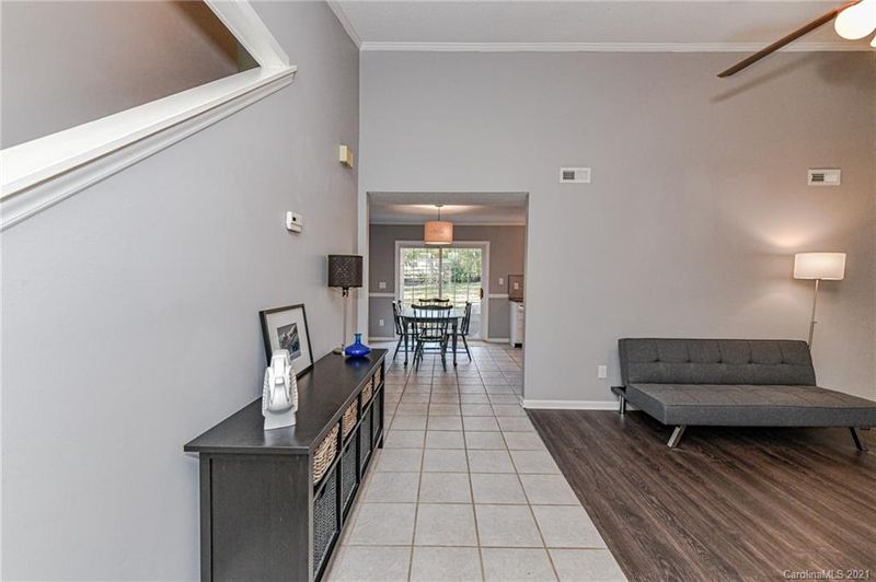 8311 Trail View Dr, Charlotte, NC 28226
