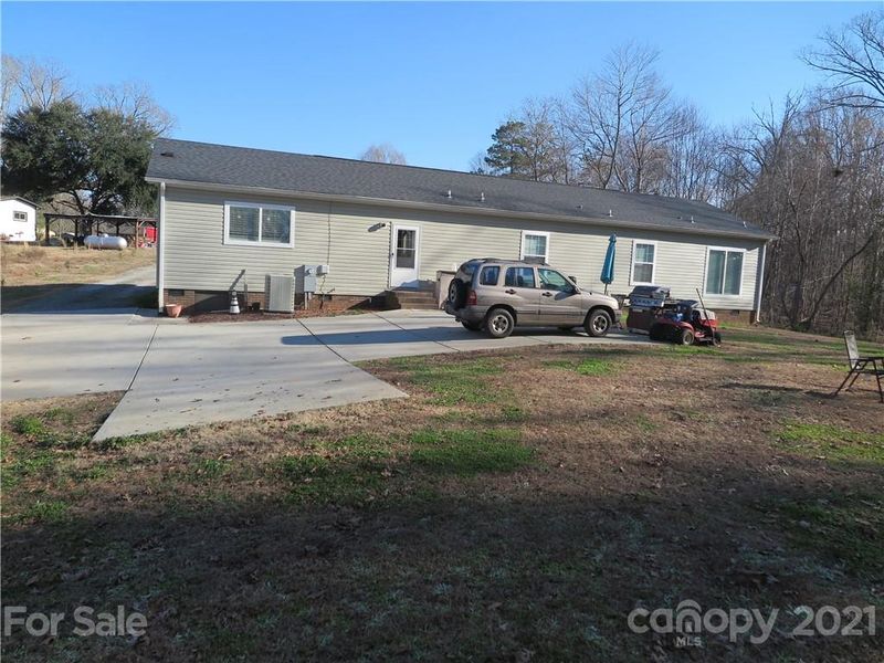 428 Donna Ave, Gastonia, NC 28052