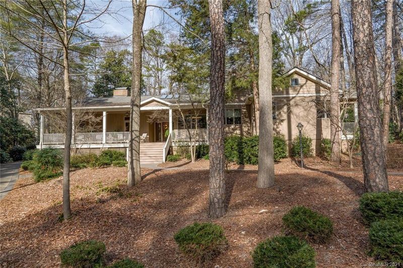 112 Crescent Dr, Davidson, NC 28036