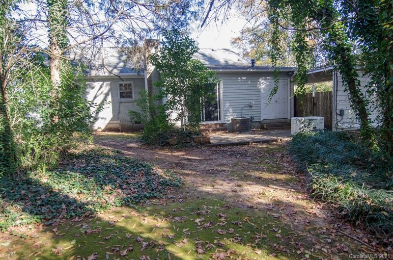 6322 Monroe Rd, Charlotte, NC 28212