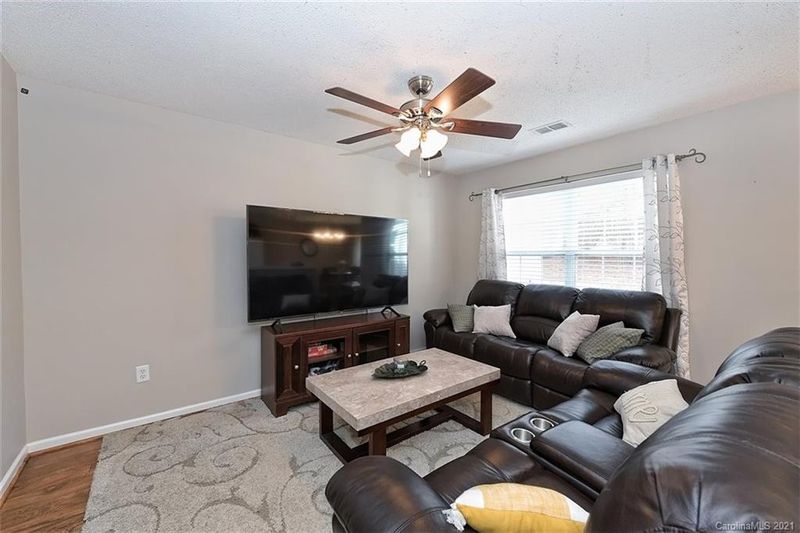 1366 Walnut Hill Dr, Rock Hill, SC 29732