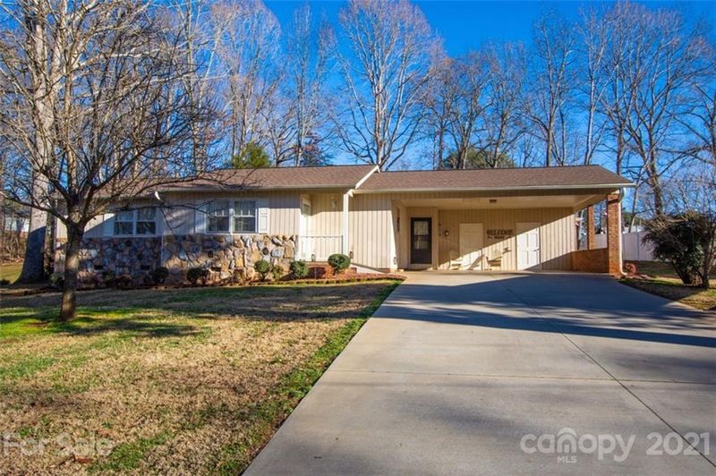 615 Crestridge Rd, Statesville, NC 28677