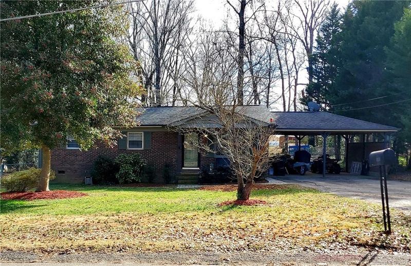 1010 Iris Dr, Gastonia, NC 28056