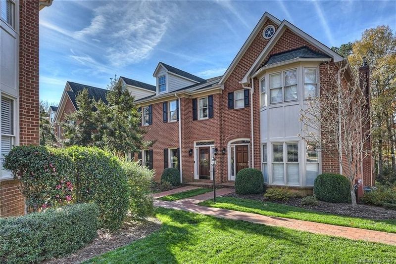 3502 Kylemore Ct, Charlotte, NC 28210
