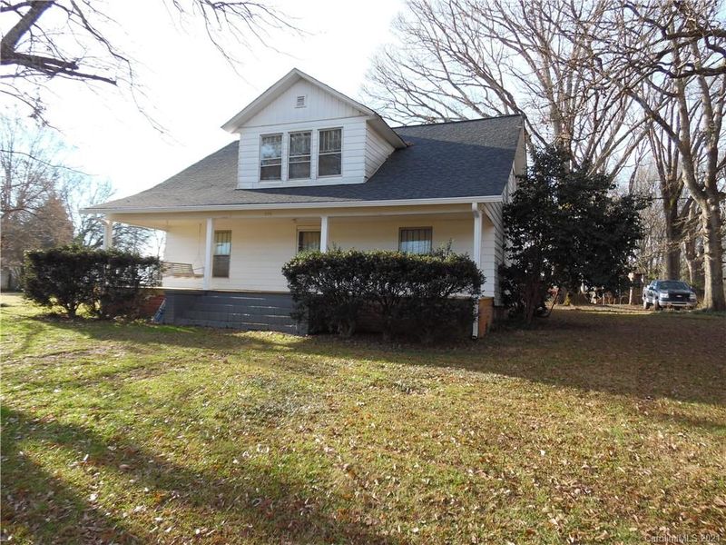 808 Emmanuel Church Rd, Conover, NC 28613