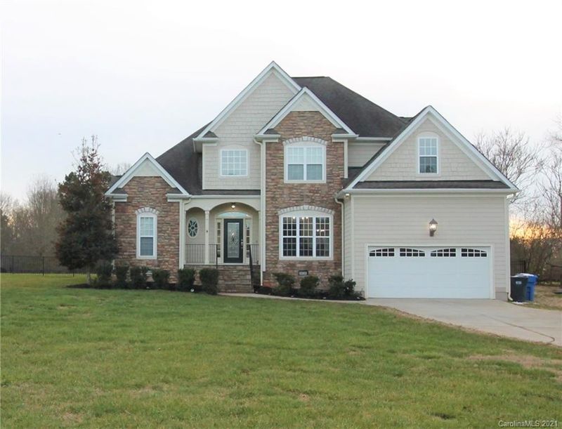 490 Hicks Creek Rd, Troutman, NC 28166