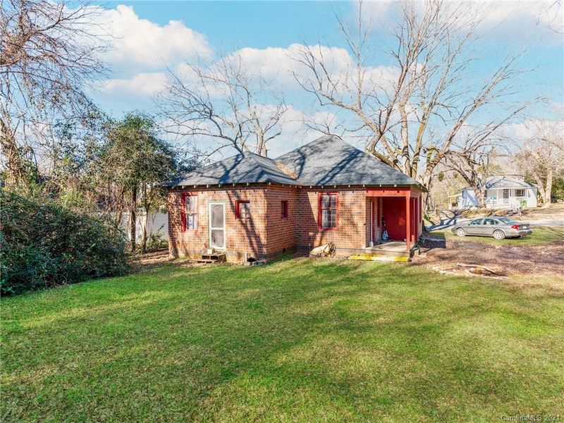 325 Elm St, Lancaster, SC 29720