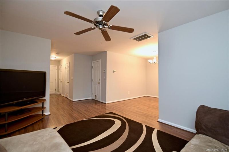 3446 Chagall Ct, Charlotte, NC 28205