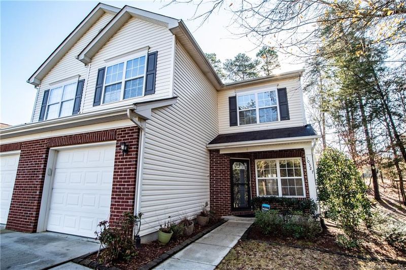 10327 Stineway Ct, Pineville, NC 28134
