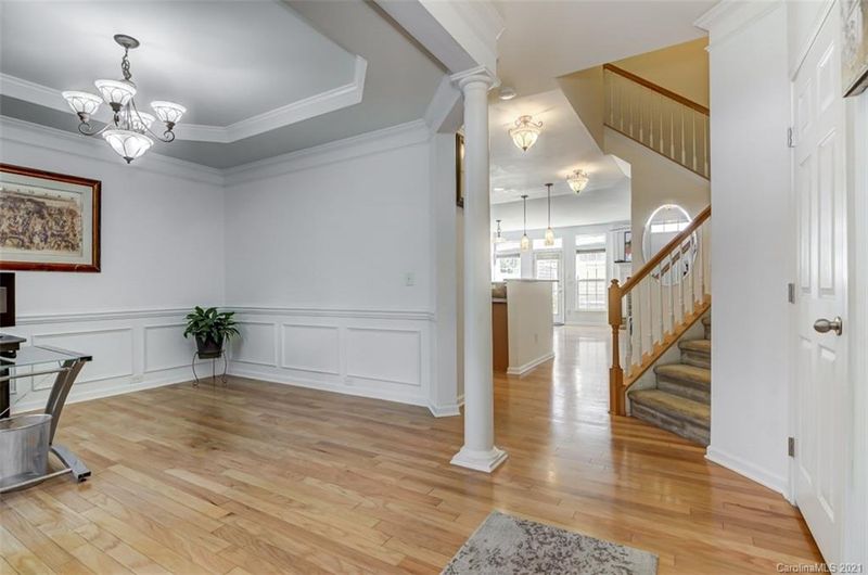 18524 Catawba Ave W, Cornelius, NC 28031