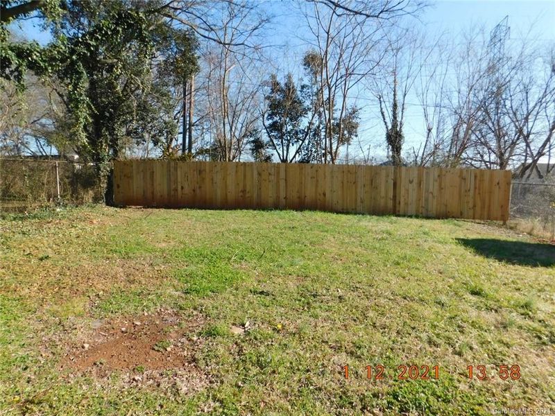 227 Harrison St, Charlotte, NC 28208