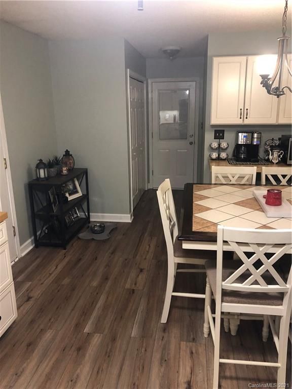 2754 Union Ridge Dr, Lincolnton, NC 28092