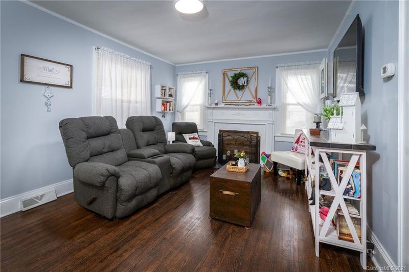 622 Dixon St, Lincolnton, NC 28092
