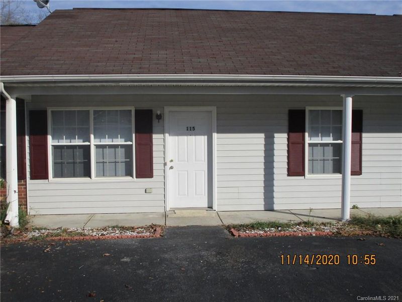 115 24th St NW #115/40, Hickory, NC 28601