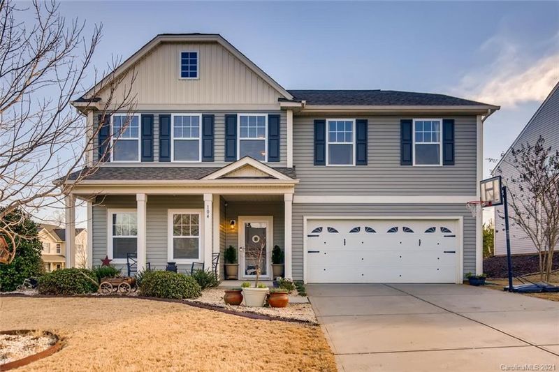 104 Kendrick Meadow Ln, Mount Holly, NC 28120