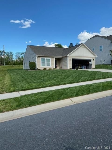 875 Pointe Andrews Dr, Concord, NC 28025