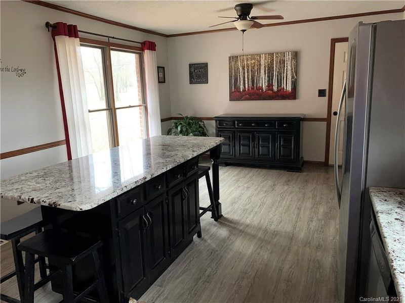 816 Lakeside Cir, Lancaster, SC 29720