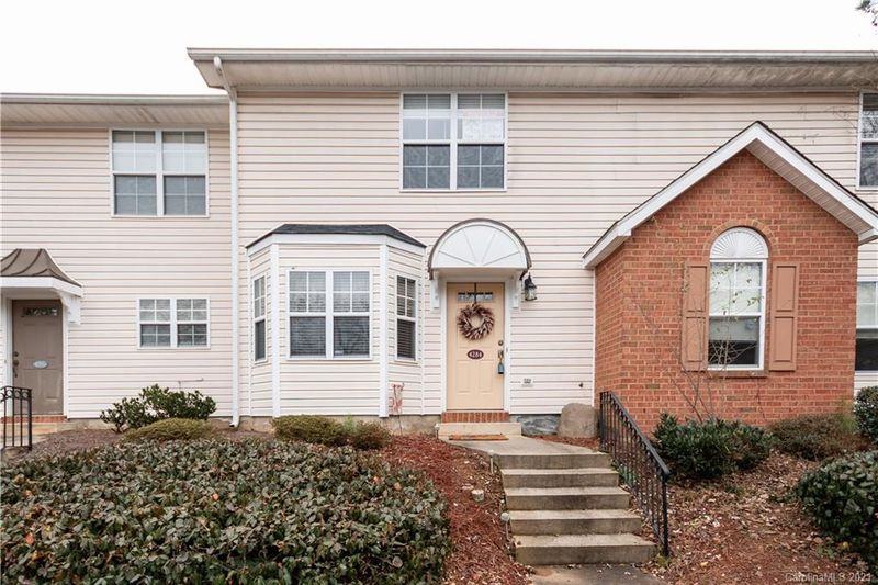 4284 Melrose Club Dr, Matthews, NC 28105