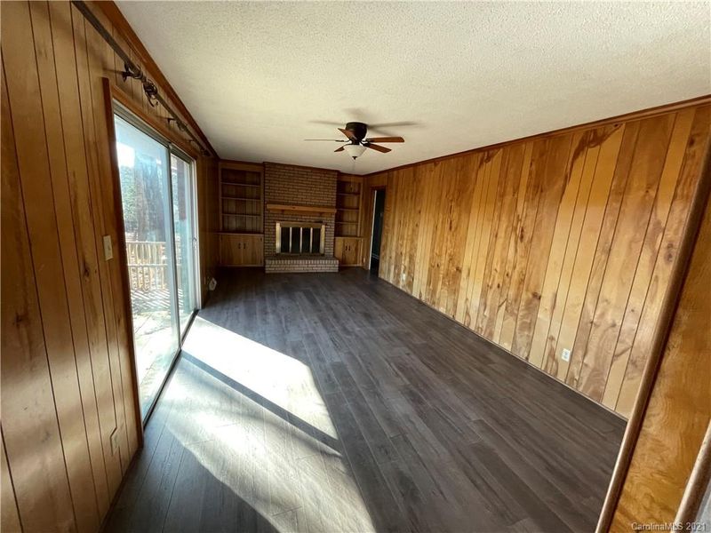 2414 Kimway Dr, Matthews, NC 28105
