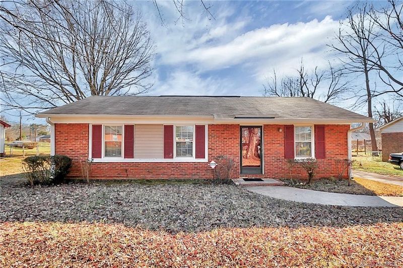 905 Dedmon Dr #4, Charlotte, NC 28216