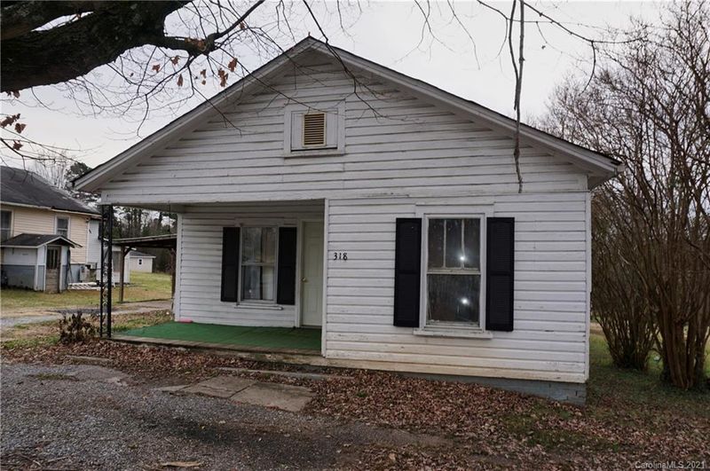 318 21st St SE, Hickory, NC 28602