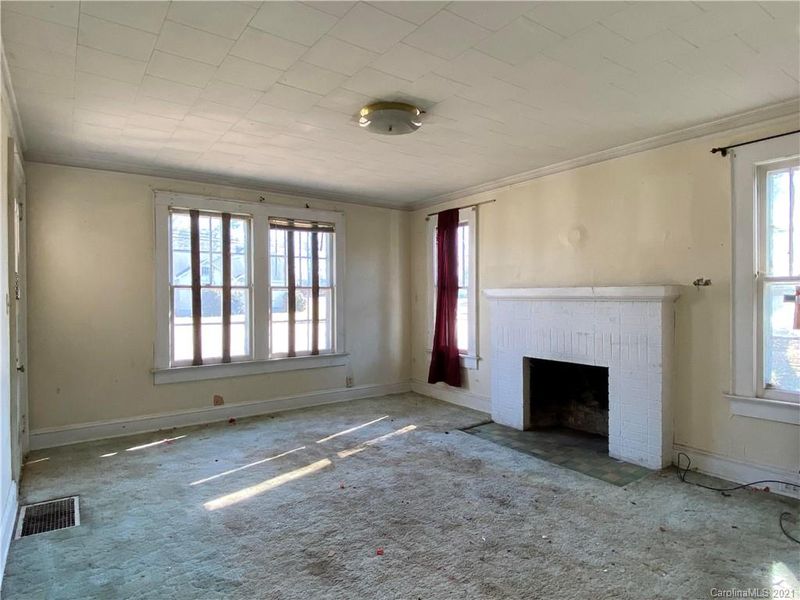 2333 Springs Rd NE, Hickory, NC 28601